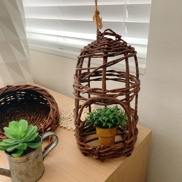 Anthropologie 3pcs grapevine wreath and woven storage basket / home decor - Picture 4 of 13